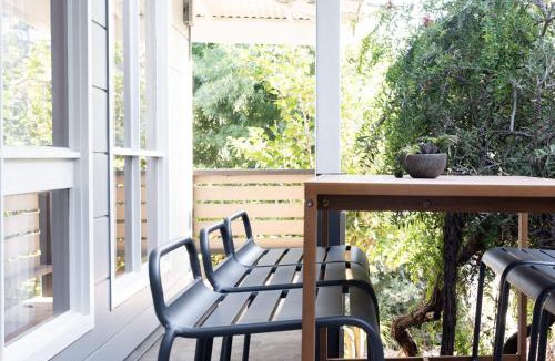West Launceston House | Thrower Cottage: Gateway to the Cataract Gorge