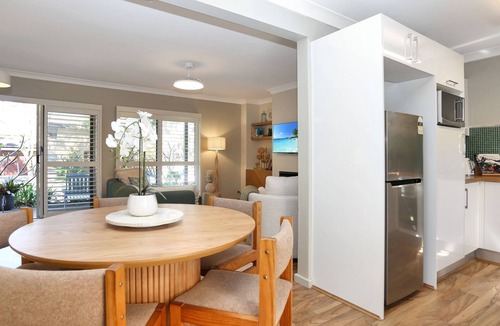 Hawks Nest House | Tilly and Annies Place