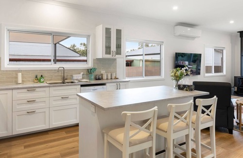 Mansfield House | Timber Mill Cottage - Mansfield