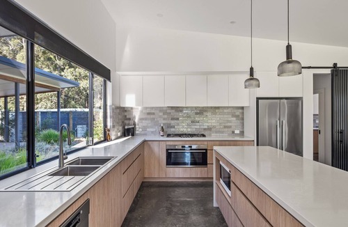 Margaret River House | Timber & Tide Retreat - Modern Margaret River Escape with Firepit
