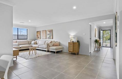 Cessnock House | Time Out Haven Winery Escape & Space