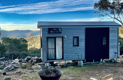 Jindabyne House | Tiny Zen - 94 Chongs Road