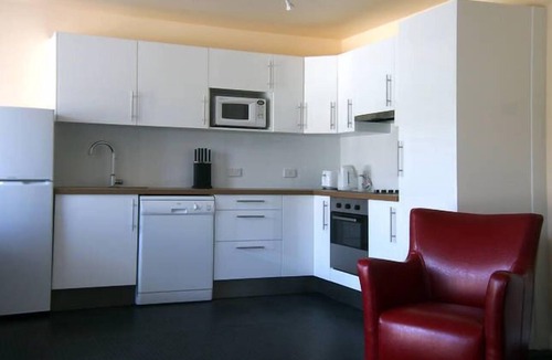 South Hobart Apartment | Toogooloowa on Davey 3