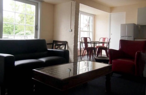 South Hobart Apartment | Toogooloowa on Davey 3