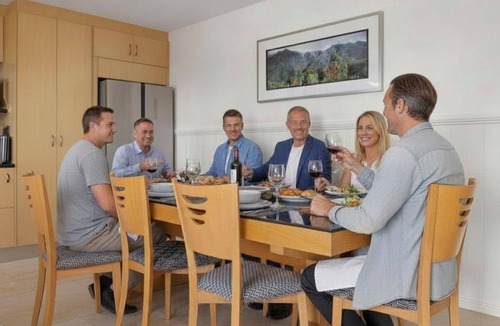 Jindabyne Apartment | Torino 4 - An impressive 4 bedroom Jindabyne townhouse with magnificent views