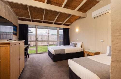 Torquay Hotel | Torquay Hotel/Motel