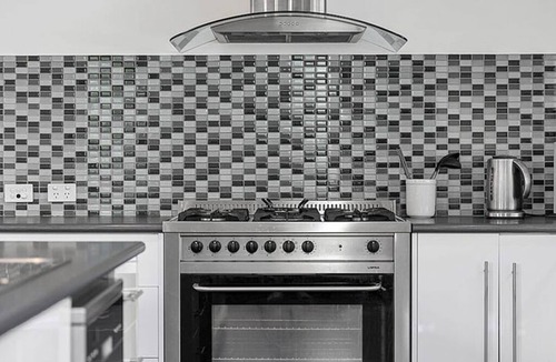 Healesville House | Tower House Accommodation