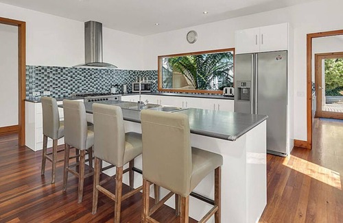Healesville House | Tower House Accommodation