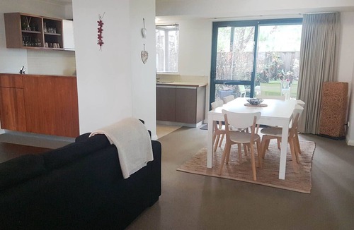 Margaret River House | Townhouse located @ Margarets In Town, resort in Margaret River town centre