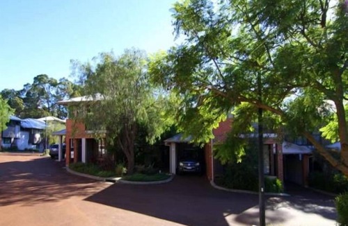 Margaret River House | Townhouse located @ Margarets In Town, resort in Margaret River town centre