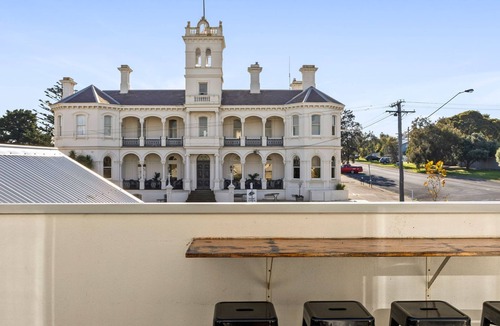 Queenscliff House | Townhouse on King - Queenscliff