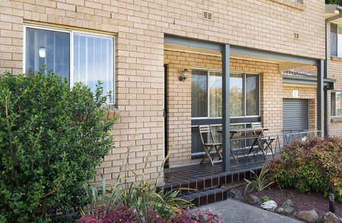 Glenroi House | Townhouse, walking distance to cafes and restaurants