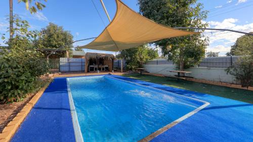 Pioneer Hotel | Townview Motel