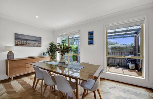 Dromana House | Tranquil Escape by Ready Set Stay - Beach, shops, internet, Foosball
