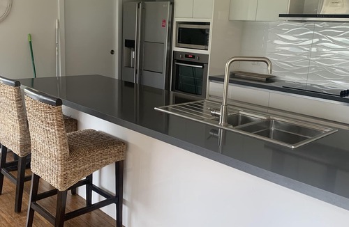 Venus Bay House | Tranquil Getaway Wifi Netflix and Pet friendly