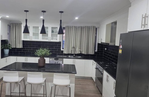 Oakhurst House | Tranquil Oakhurst Retreat Your Peaceful Home Away from Home