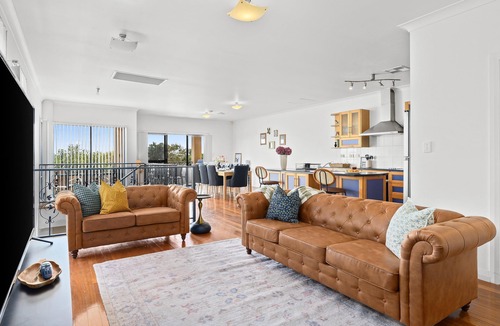 Sellicks Beach House | Tranquil Shores ~ Sellicks Beach - Nestled on the serene Sellicks Beach coastline, Tranquil Shores is an elegant retreat with panoramic sea views