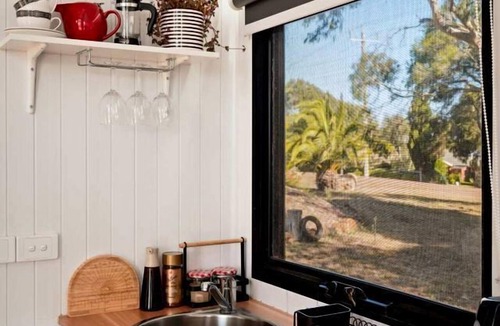 Wangoom Cabin | Tranquil Tiny House Near the Coast in Wangoom, Victoria