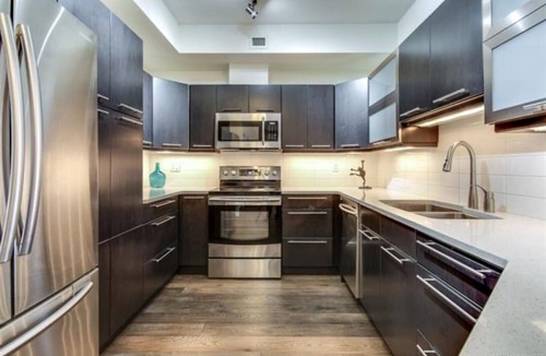 North End Condo | Tranquil Waterfront Condo