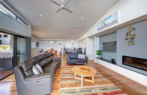 Coles Bay House | Tranquility at Freycinet