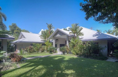 Craiglie House | Tranquility By The Course Port Douglas