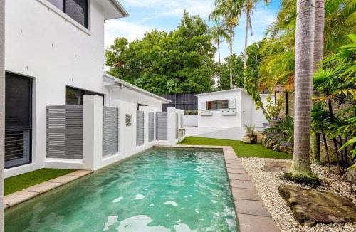 Noosaville House | Treasure Cove