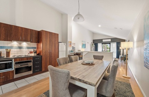 Margaret River Apartment | Treeos | Margaret River town centre
