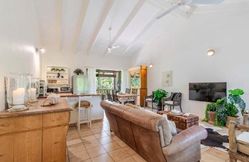 Port Douglas Villa | Treescape Hideaway Port Douglas - Near the beach