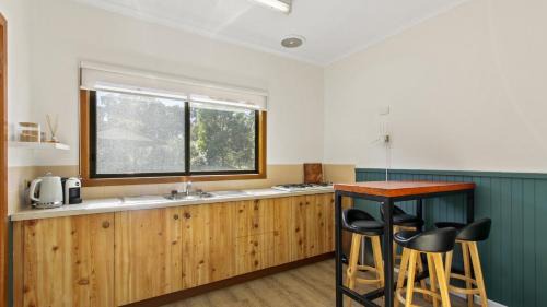 Metung House | Treetop Retreat Cottage - Peaceful Metung Escape