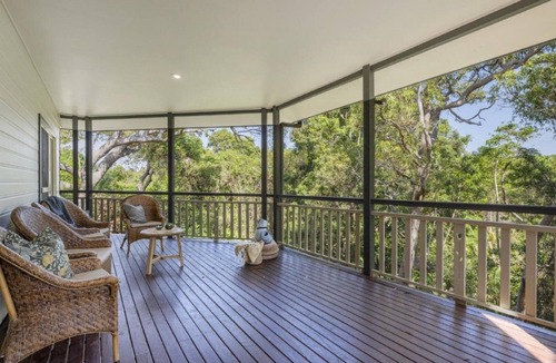 Wooloweyah House | Treetop Retreat - Lifestyle Yamba