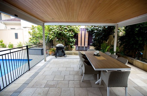 Trigg House | TRIGG BEACH HOUSE-Heated Pool-200m walk to Beach