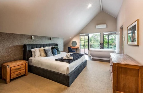Margaret River House | Trinder Retreat - Luxe Nature Escape and Alfresco Bath