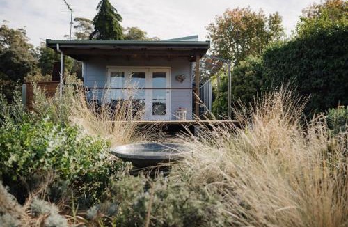 St Helens House | Tully Cottage - a home among the gum trees