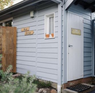 St Helens House | Tully Cottage - a home among the gum trees