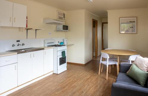 Tumby Bay Hotel | Tumby Bay Caravan Park