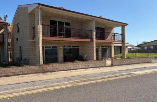 Tumby Bay Apartment | Tumby Bay Hotel Seafront Apartments