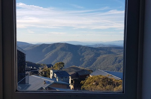 Mount Buller Apartment | TWIN TOWERS 701A - – Executive Family/Small Group Accommodation