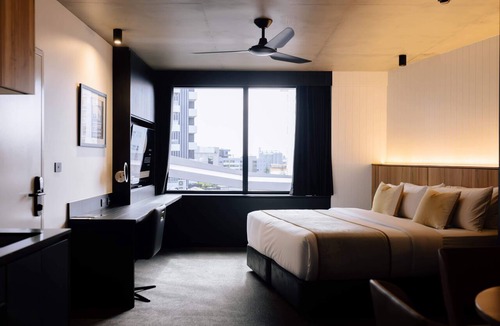 Newcastle Hotel | Two Bedroom Interconnect In CBD