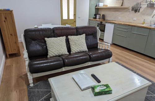Armidale Apartment | Twodogfolly at Creeklands