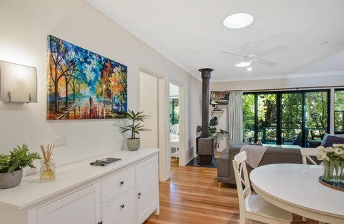 Bright House | Tyntynder Garden Cottage 1