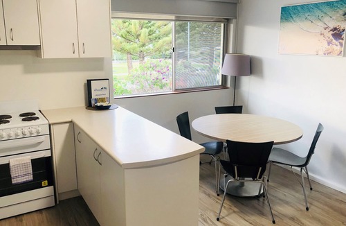 Middleton Beach Apartment | U3 Family friendly accommodation close to the beach