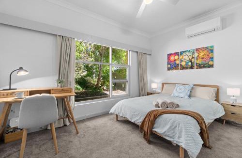 Hawthorndene House | Ultima Escapes - Family & Pet Friendly 3BR Home in Adelaide Hills - BBQ, Deck, Wildlife & Nature Retreat
