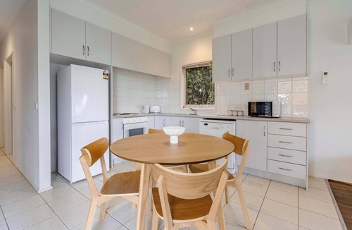 Jan Juc House | Ultimate Ocean Views - Pet Friendly sleeps 20