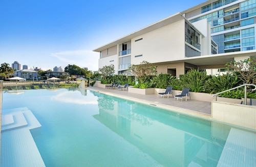 Broadbeach Waters Apartment | ULTIQA Freshwater Point Resort