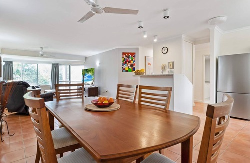 Wongaling Beach House | Ulysses 10 Ocean Dunk Island Views