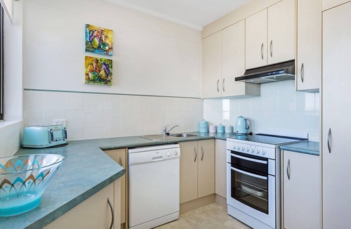 Soldiers Point Apartment | Unbeatable views of the bay!