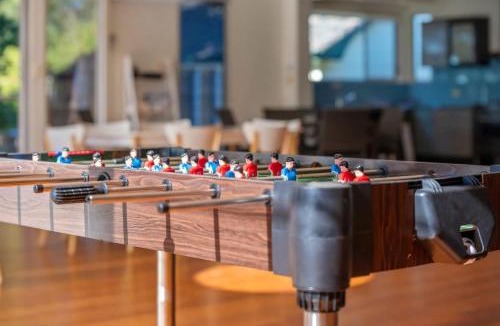 Toowoon Bay House | Uncle Bobby's Binburra Beach House