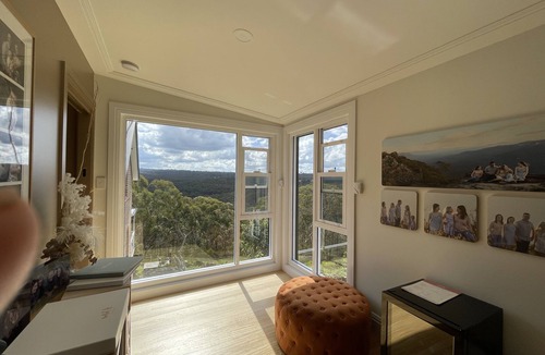 Hazelbrook Apartment | Unique photography studio space with amazing views