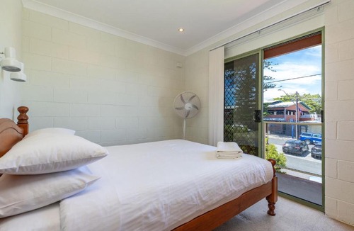 Forster Apartment | Unit 1 of 5 Lake St