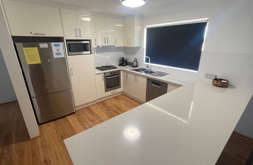 Jurien Bay Villa | Unit 11, 2 Casuarina Crescent, Ocean Beach Chalets